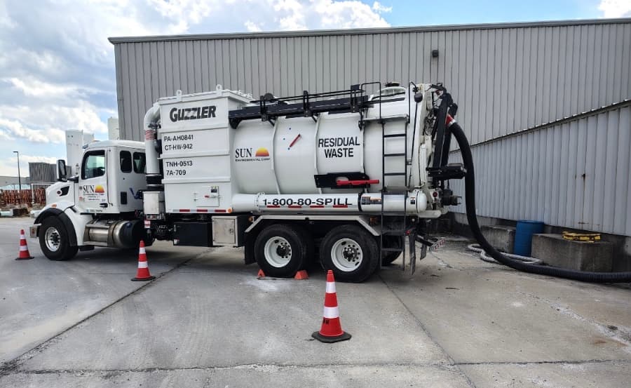 How to Find a Liquid Vacuum Truck for Big Jobs in New York